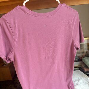 Lululemon - Love Crew T-shirt - Size 6